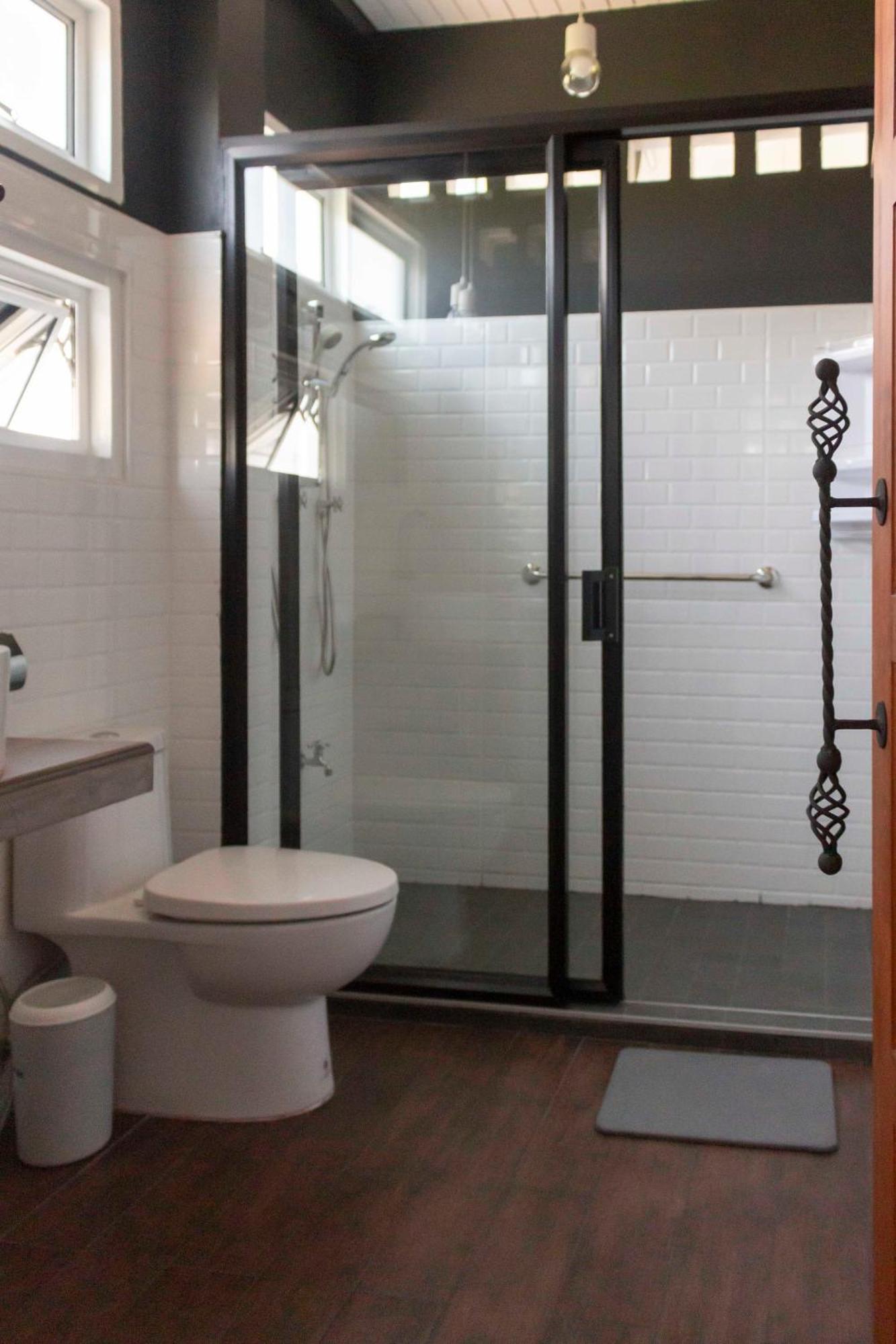 Liaw Base House Hostel Bangkok Bagian luar foto