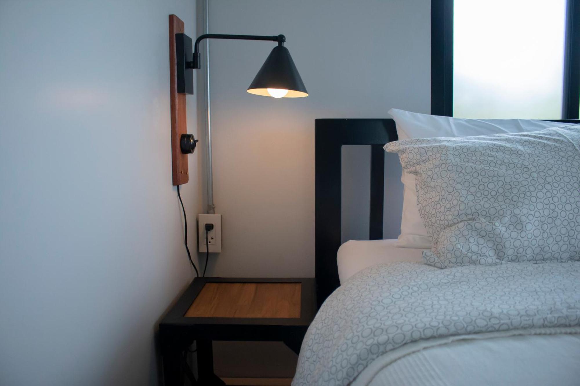 Liaw Base House Hostel Bangkok Bagian luar foto